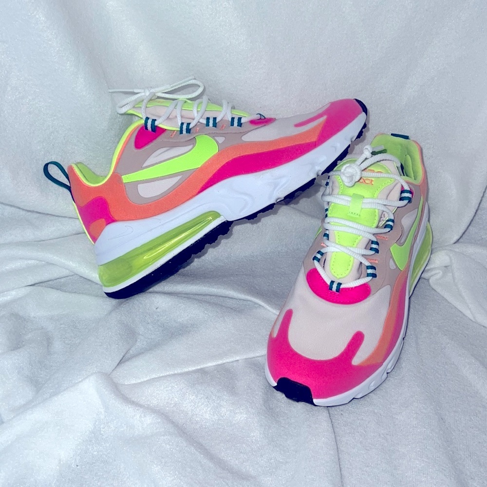 Nike 270 Airmax Air Max REACT sz 6